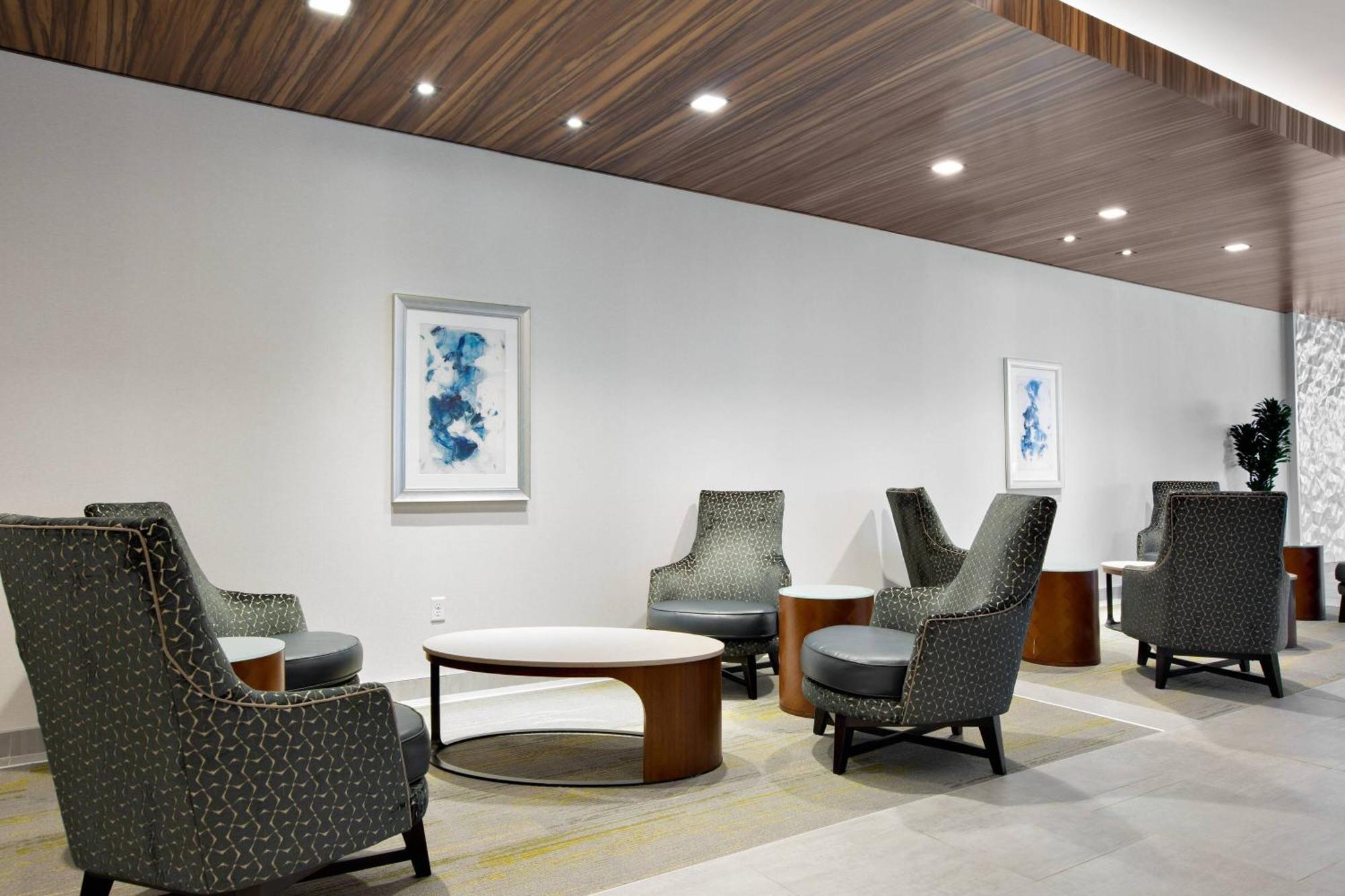 Courtyard By Marriott Downtown Hotel 3*
