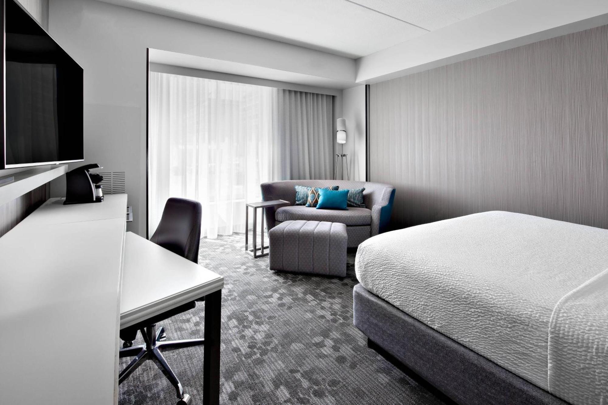 Courtyard By Marriott Downtown Knoxville
