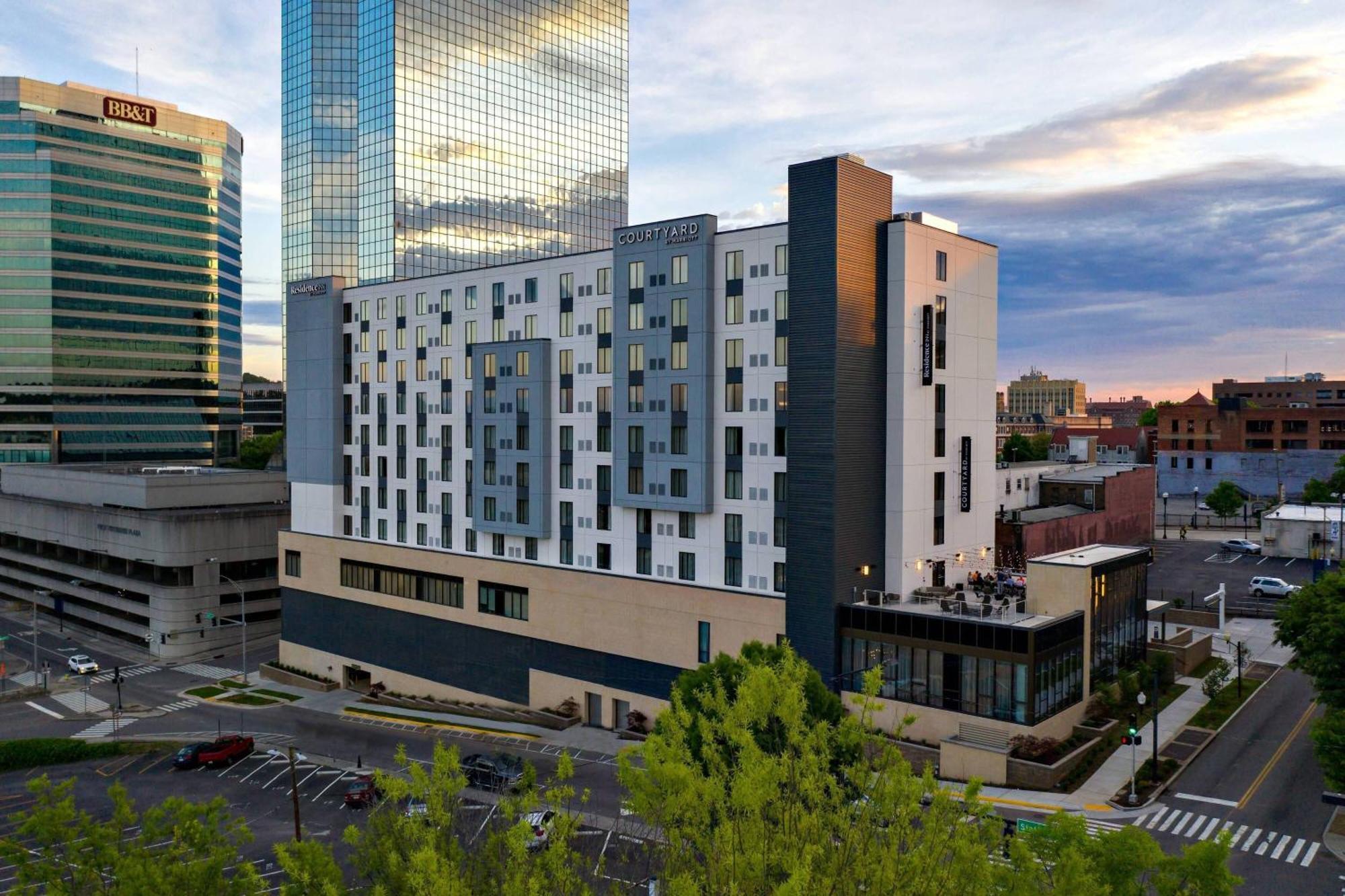 Courtyard By Marriott Downtown Hotel 3*